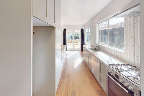 Photo of property in 3 Adams Place, Kelvin Grove, Palmerston North, 4414