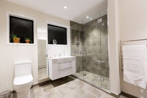 Photo of property in 22a Heuchan Lane, Wanaka, 9305