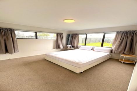 Photo of property in 50a Weldene Avenue, Glenfield, Auckland, 0629