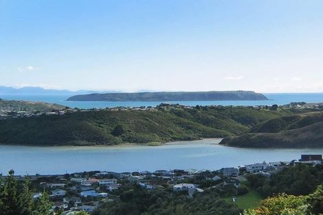 Photo of property in 10b Coventry Close, Ascot Park, Porirua, 5024