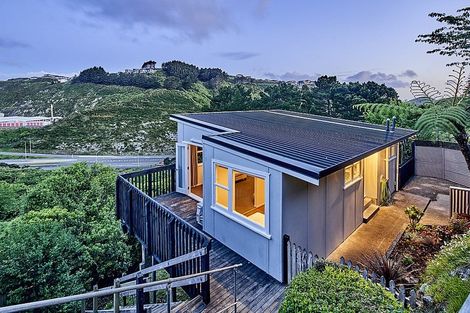 Photo of property in 10 Dominion Park Street, Johnsonville, Wellington, 6037