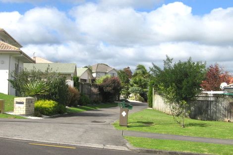 Photo of property in 1/28 Rochester Crescent, Somerville, Auckland, 2014
