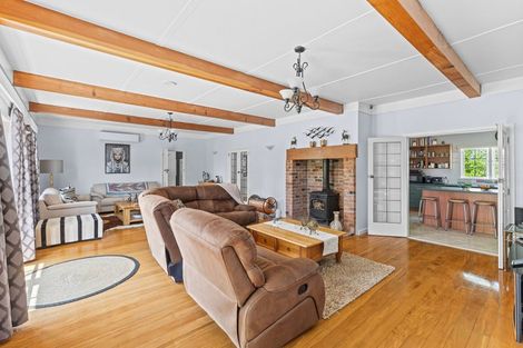 Photo of property in 74 Wanganui Road, Marton, 4788