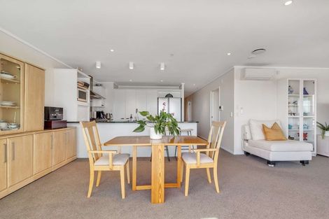 Photo of property in 12/72a Devonport Road, Tauranga, 3110