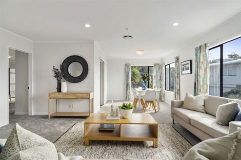 Photo of property in 1/59 Centorian Drive, Windsor Park, Auckland, 0632