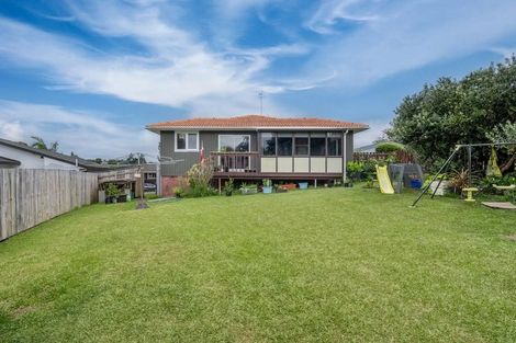 Photo of property in 46 Advene Road, Cockle Bay, Auckland, 2014