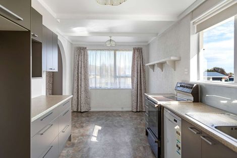 Photo of property in 20 Walker Street, East Gore, Gore, 9710