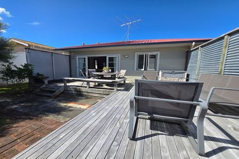 Photo of property in 37 Cobden Street, Gisborne, 4010