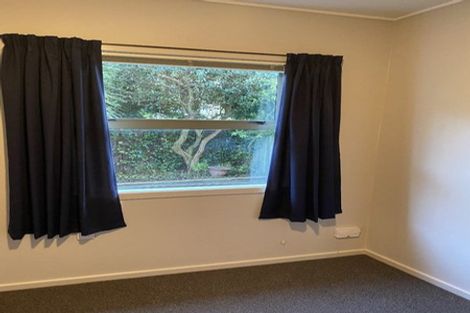 Photo of property in 21f7 Collins Avenue, Tawa, Wellington, 5028