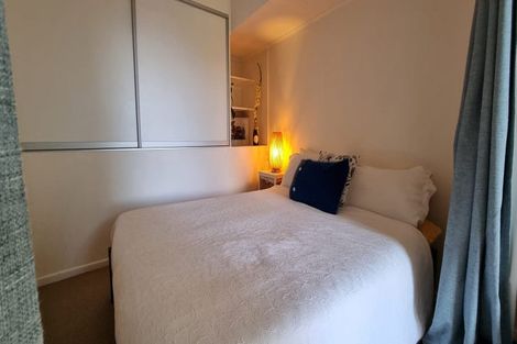Photo of property in 49 Grant Road, Thorndon, Wellington, 6011