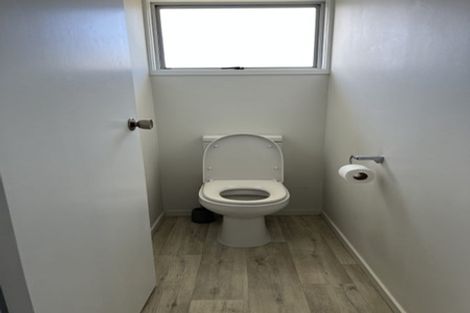 Photo of property in 95 Santiago Crescent, Unsworth Heights, Auckland, 0632