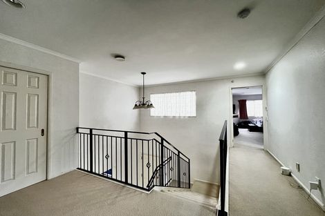 Photo of property in 43 Carousel Crescent, East Tamaki Heights, Auckland, 2016
