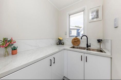 Photo of property in 39 Fairlight Place, Manurewa, Auckland, 2102