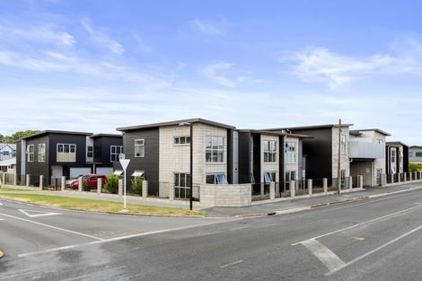 Photo of property in 100u5 Knighton Road, Hillcrest, Hamilton, 3216