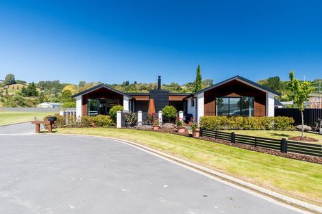 Photo of property in 5 Anscombe Close, Mosgiel, 9024
