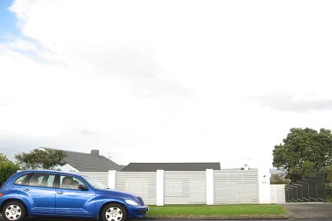 Photo of property in 53a Mellons Bay Road, Mellons Bay, Auckland, 2014