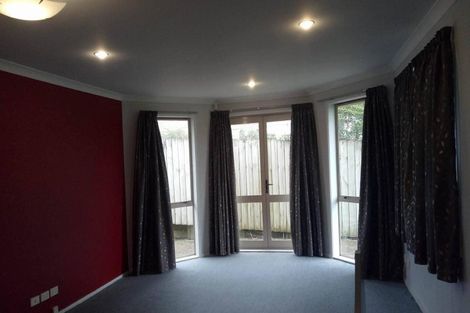 Photo of property in 65b Gardner Avenue, New Lynn, Auckland, 0600