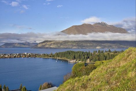 Photo of property in 8 Peregrine Place, Queenstown, 9300
