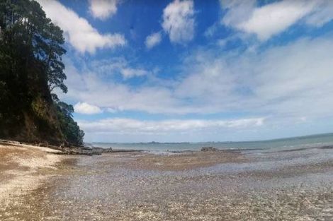 Photo of property in 57 Cliff View Drive, Green Bay, Auckland, 0604