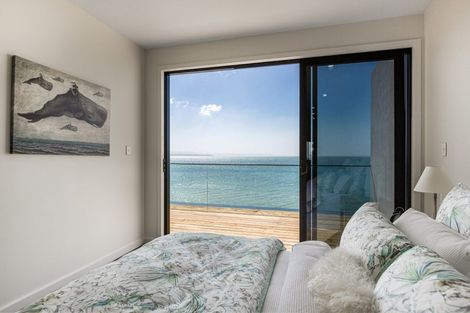 Photo of property in 8a Crispe Road, Clarks Beach, 2122