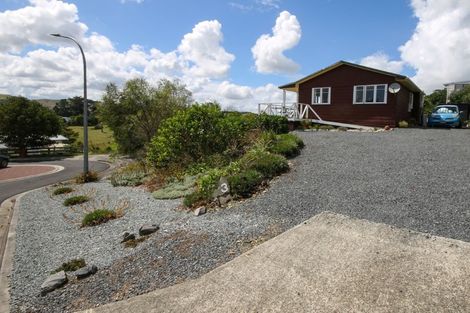 Photo of property in 3 Heaths Way, Pahi, Paparoa, 0571