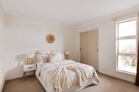 Photo of property in 16 Ellesmere Close, Pyes Pa, Tauranga, 3112