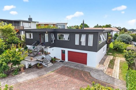 Photo of property in 22 Widmore Drive, Massey, Auckland, 0614