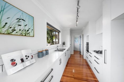 Photo of property in 431 Don Buck Road, Massey, Auckland, 0614