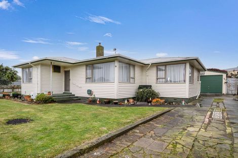 Photo of property in 14 Tainui Street, Castlecliff, Whanganui, 4501