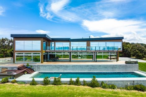 Photo of property in 183 Sandford Road, Ruakaka, Whangarei, 0171