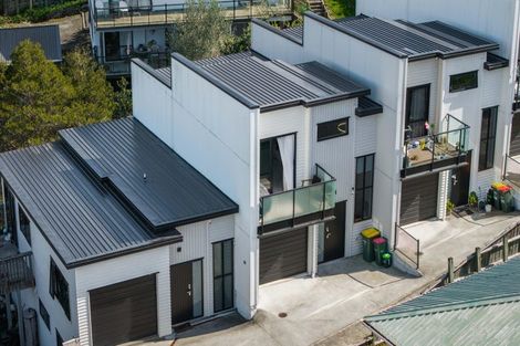 Photo of property in 21c Cherry Tree Place, Massey, Auckland, 0614