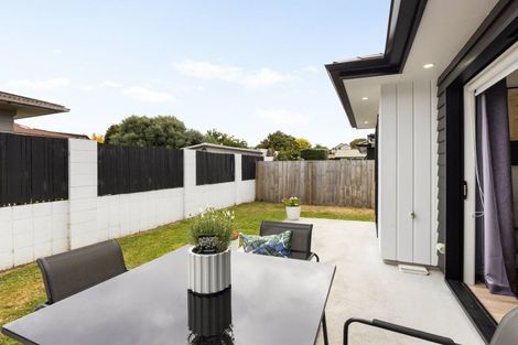 Photo of property in 5u2 Camden Place, Pukete, Hamilton, 3200