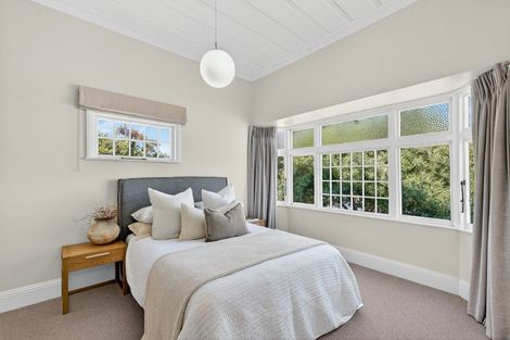 Photo of property in 9 Cobden Crescent, Bluff Hill, Napier, 4110