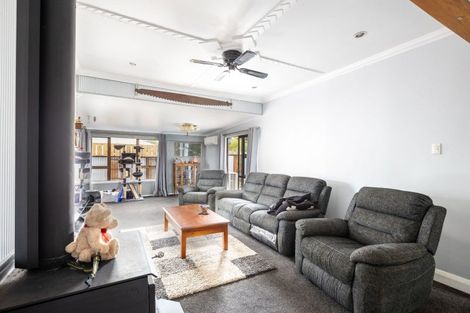 Photo of property in 10 Miranda Street, Stratford, 4332