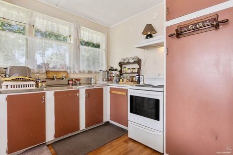 Photo of property in 28 Gilbert Road, Otara, Auckland, 2023