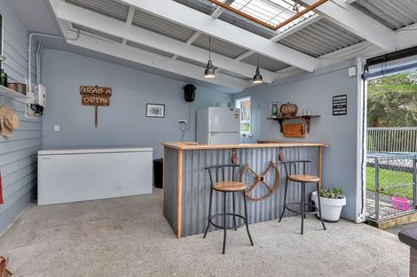 Photo of property in Taipuha Sett Road, Taipuha, Paparoa, 0571