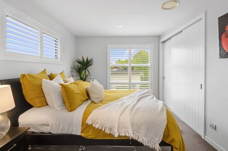 Photo of property in 1 Westall Lane, Avonhead, Christchurch, 8042