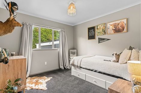 Photo of property in 17 Hook Road, Paparoa, 0571