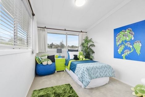 Photo of property in 29 Marsh Avenue, Forrest Hill, Auckland, 0620