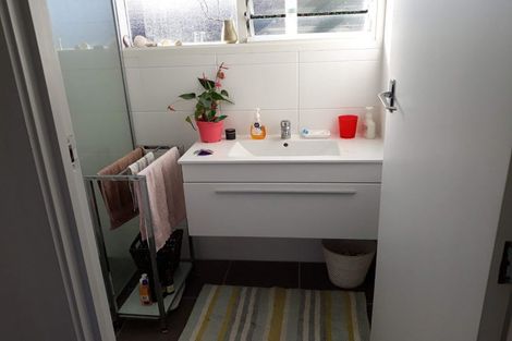 Photo of property in 206 Lake Road, Belmont, Auckland, 0622