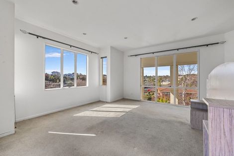 Photo of property in 3 Pentland Place, Highlands Park, New Plymouth, 4312