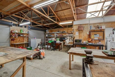 Photo of property in 69a Pipitiwai Drive, Helensville, Kaukapakapa, 0871