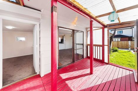 Photo of property in 17 Ballance Avenue, Papatoetoe, Auckland, 2104