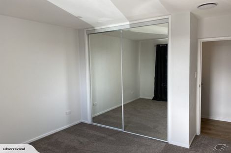 Photo of property in 1/16 Stanley Road, Glenfield, Auckland, 0629