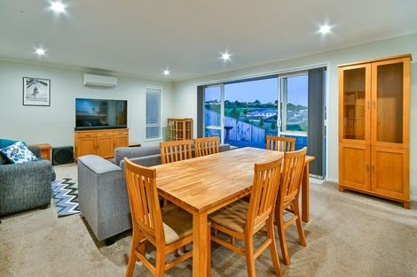 Photo of property in 42 Raithburn Terrace, Pokeno, 2402