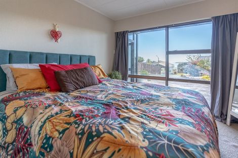 Photo of property in 12 Moana Terrace, Snells Beach, 0920