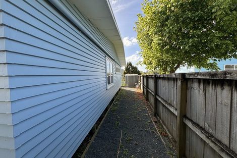 Photo of property in 38b Stillwater Crescent, Stillwater, Silverdale, 0993