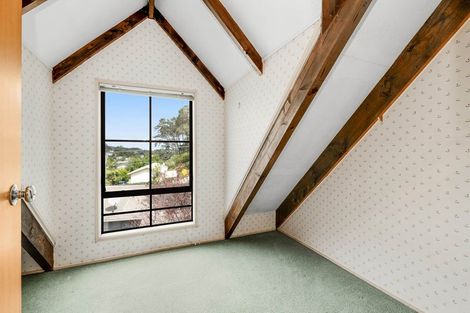 Photo of property in 13 Makiri Street, Helensville, 0800