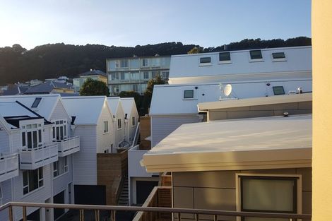 Photo of property in Pirie Street Townhouses, 28/35u Pirie Street, Mount Victoria, Wellington, 6011