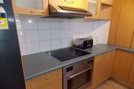 Photo of property in Endeavour Apartments, 23/125u Thorndon Quay, Pipitea, Wellington, 6011